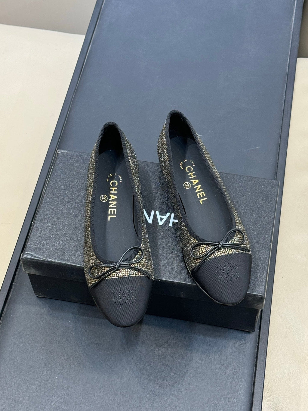 CC 26ss Ballet Flat Black Gold Tweed Velvet 623157