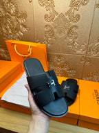 HM IZMIR H-BUCKLE SANDAL BLACK CALFSKIN