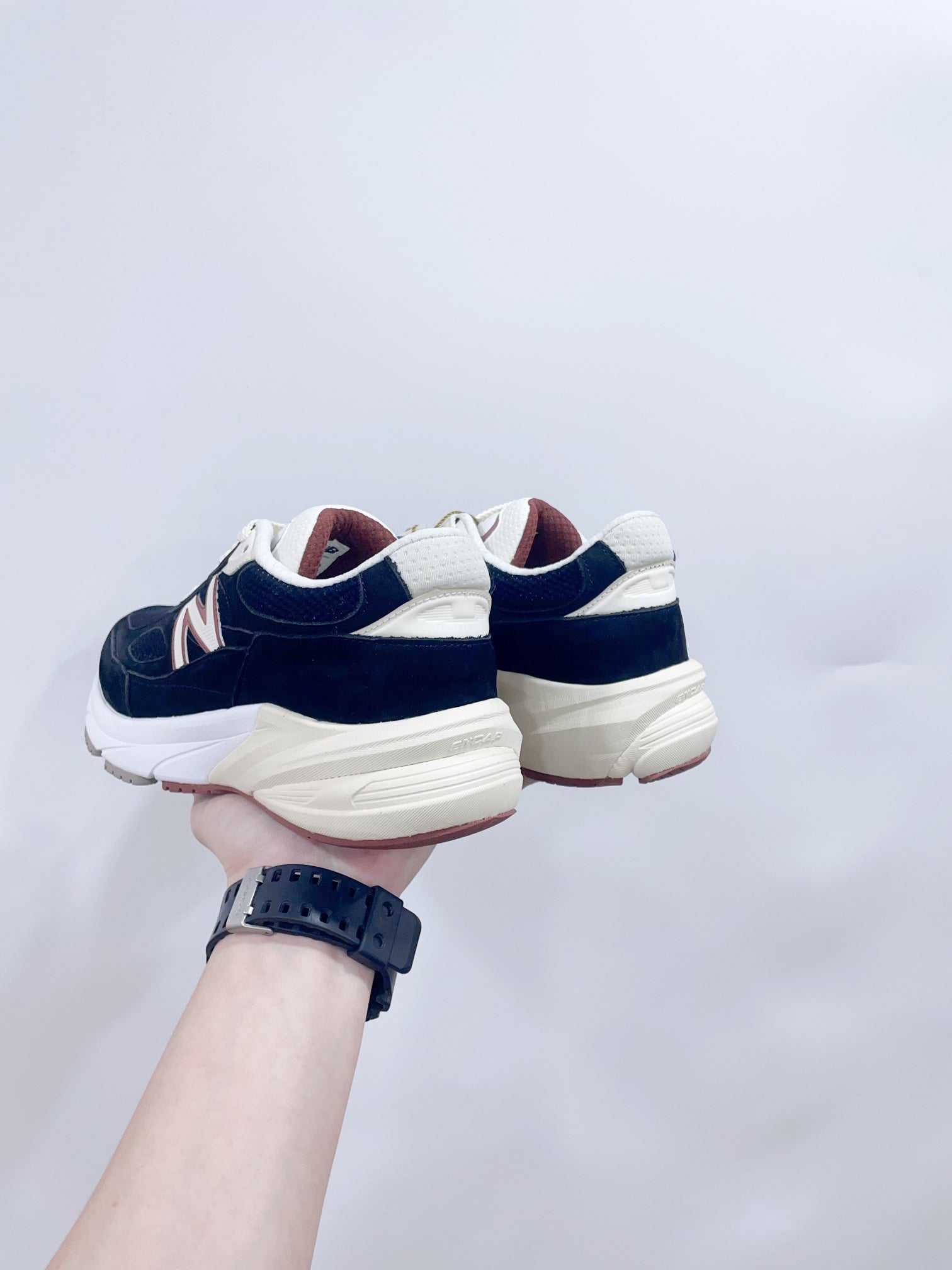 LP x NB 990v6 Sneaker 45mm dark blue suede calfskin and mesh fabric
