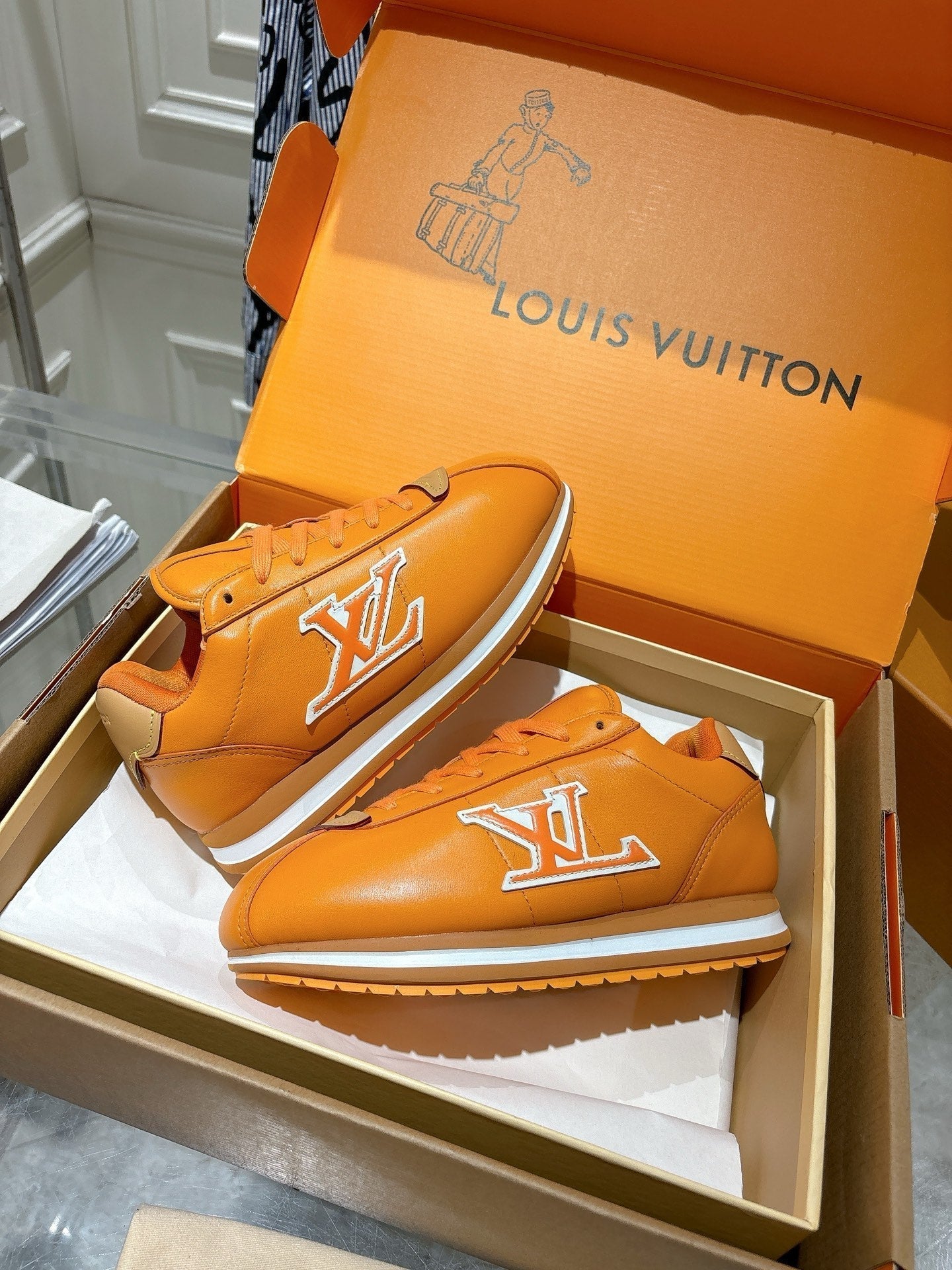 LV BUTTERSOFT Sneaker Light Brown White Cowhide 476984