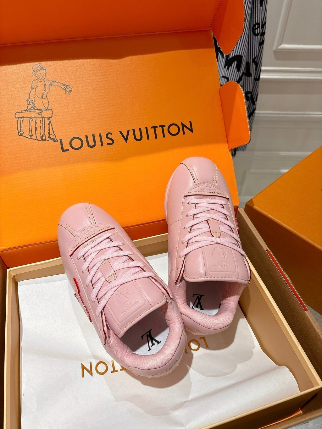 LV BUTTERSOFT Sneaker Pink Cowhide 476985
