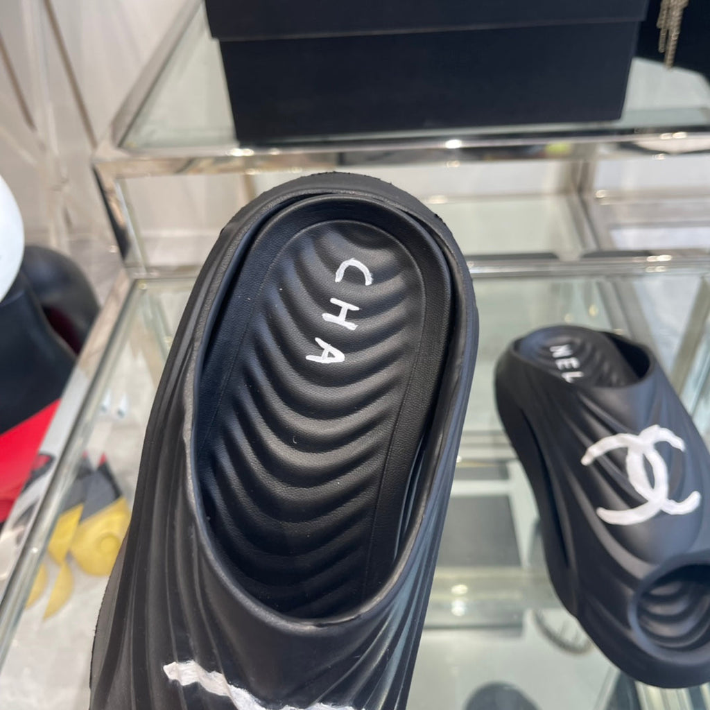CC Slippers Black Foam  204135