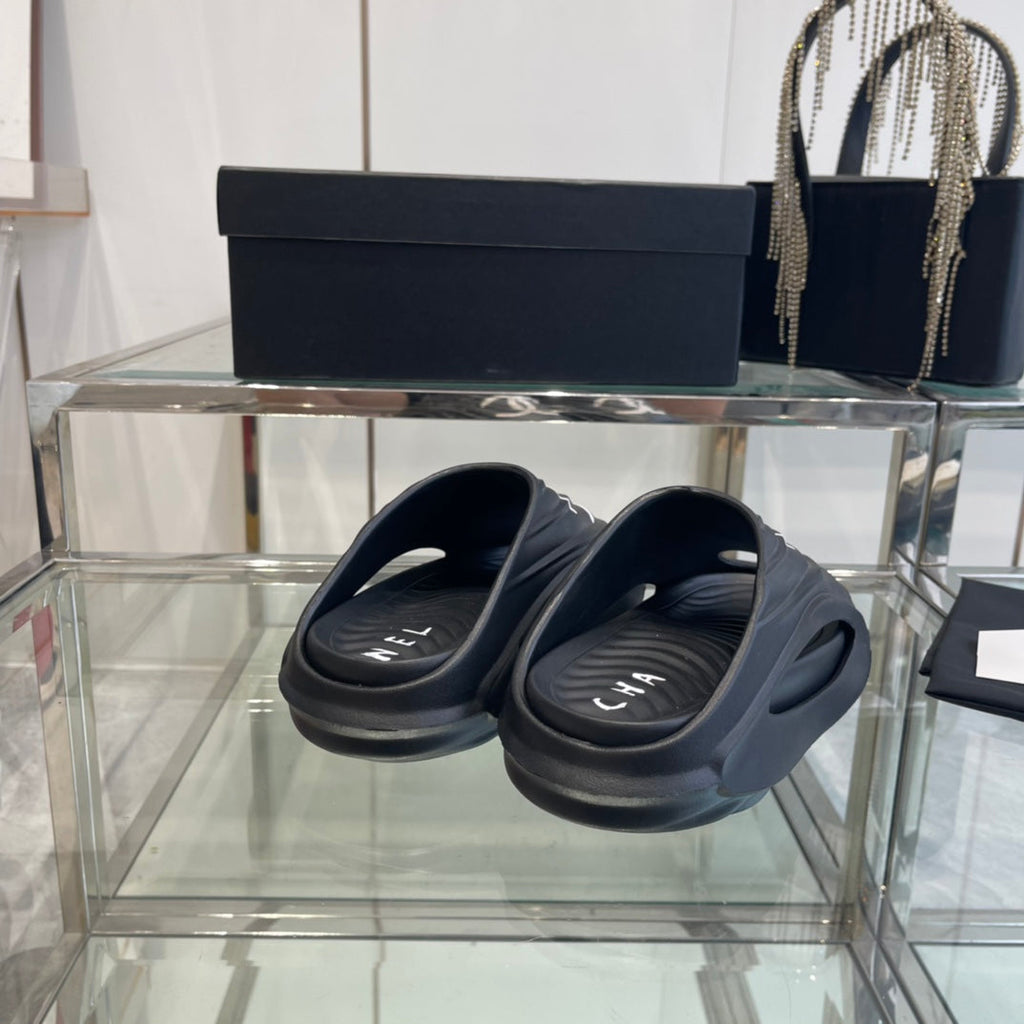 CC Slippers Black Foam  204135