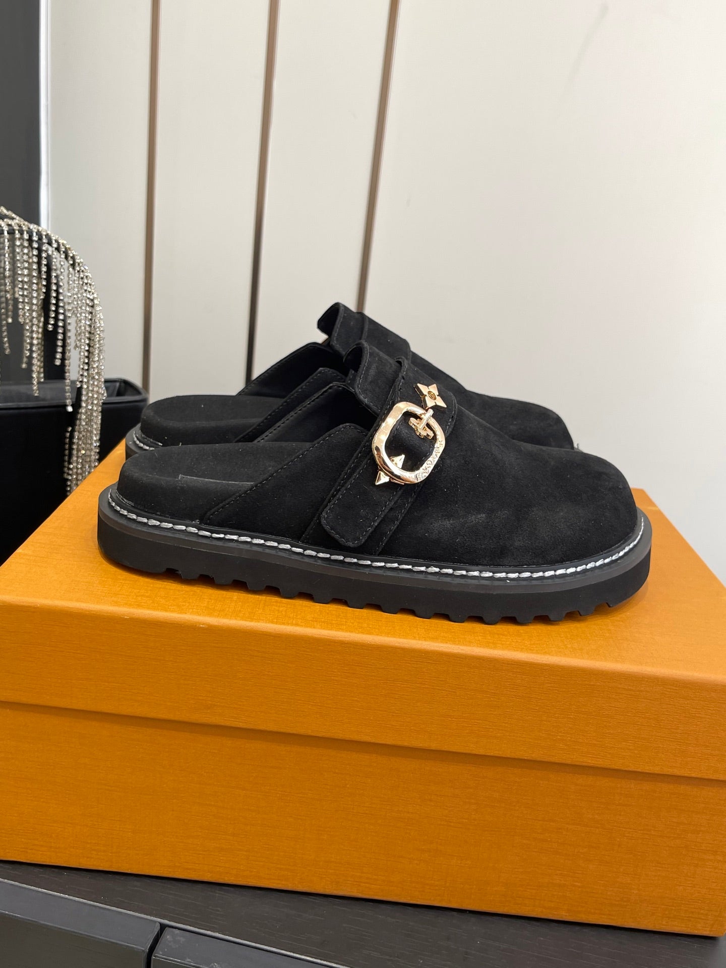 LV Cosy Comfort Mule Sandals Black Gold Suede 533465