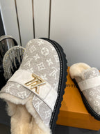 LV Cosy Flat Slippers Comfort Clog Light Khaki Beige Leather Monogram Fur 533470