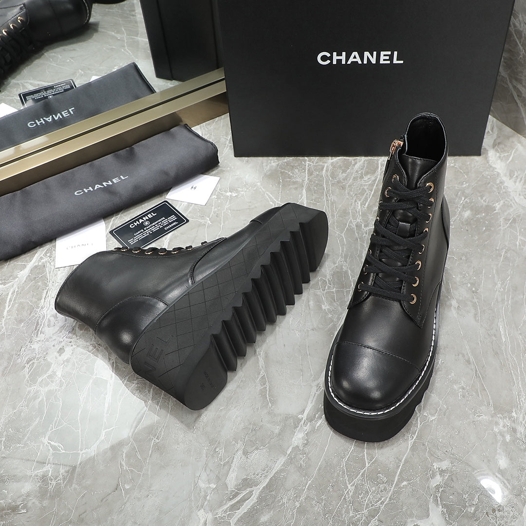 CC 24 Interlocking Logo Combat Boots 100mm Black Lambskin 432652