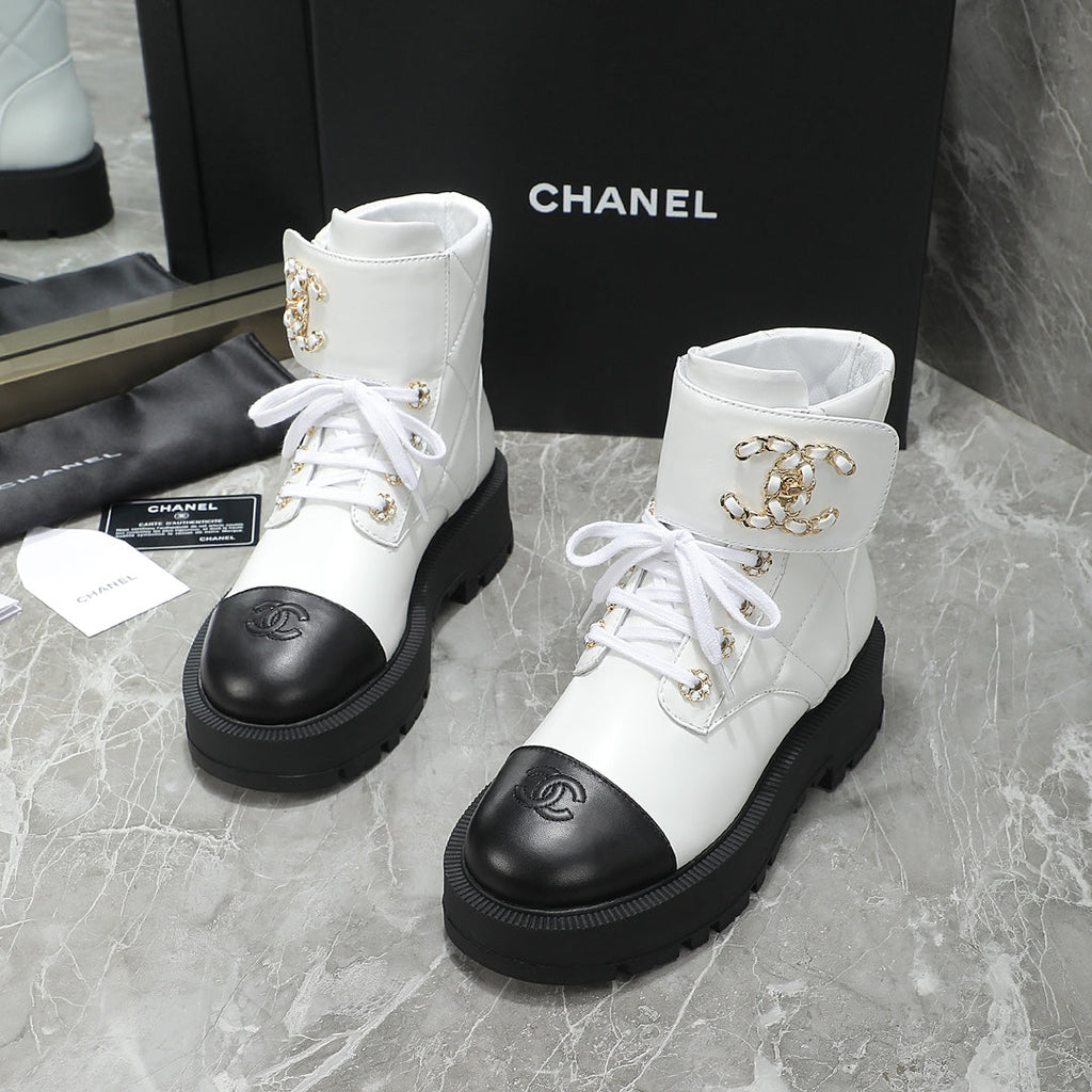 CC Interlocking Logo Combat Boots In Black White Quilted Lambskin 432655