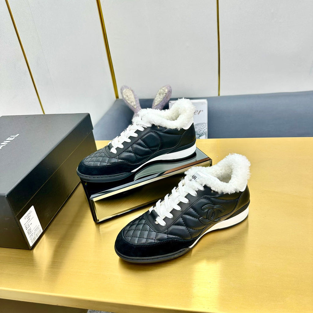 CC Low Sneaker Black Wool Cowhide 413856