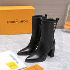 LVx Silhouette Logo Stud Ankle Boot 95mm Black Leather 425687