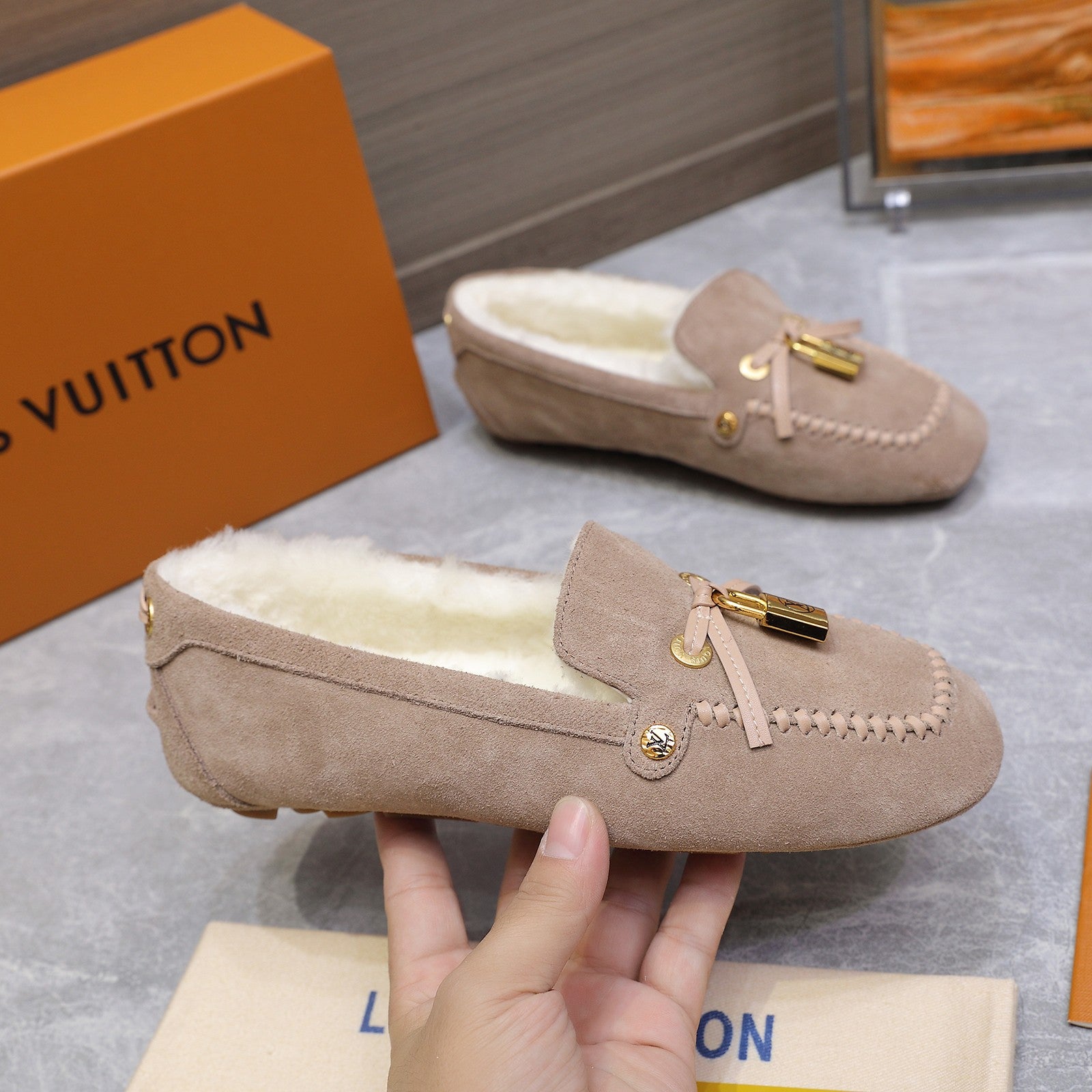 LV Flore Car Shoe Taupe Suede Wool 547249