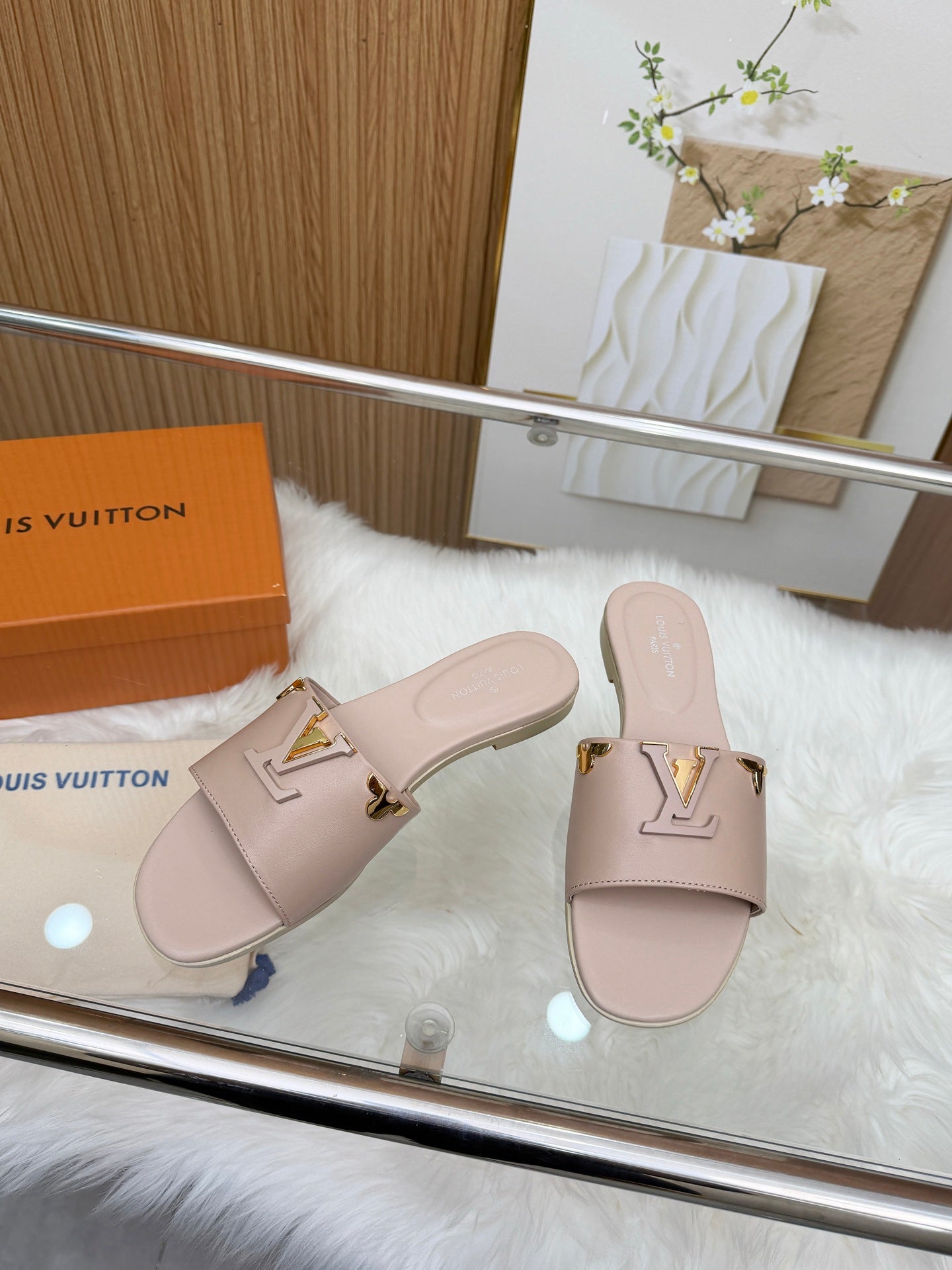 LV Mare Flat Mule Light Taupe Sheepskin