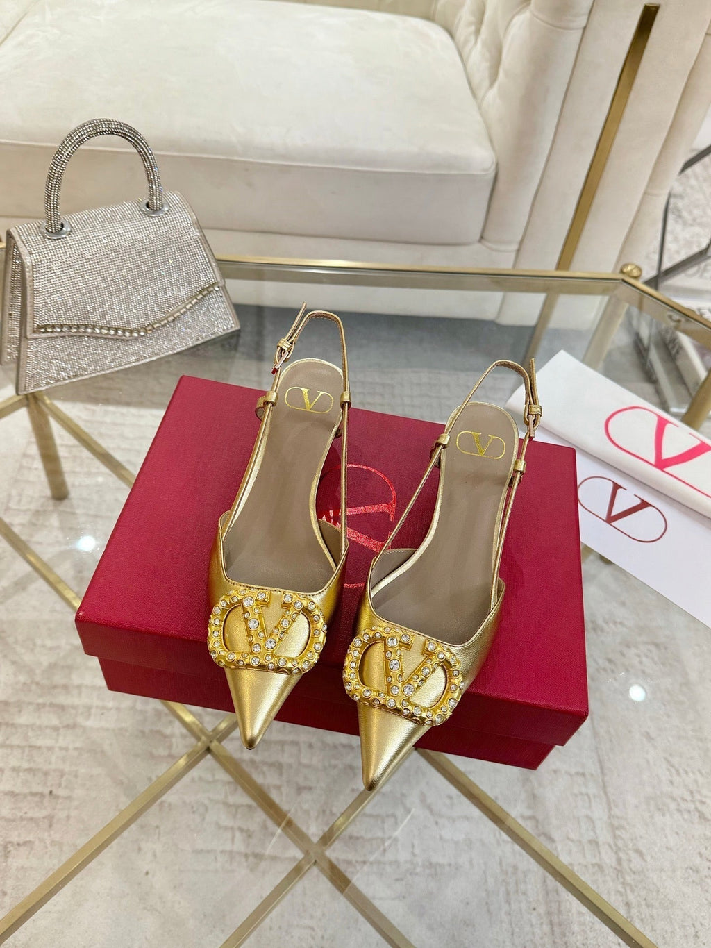 VT Vlogo Signature Gold Slingback Cowhide 342233