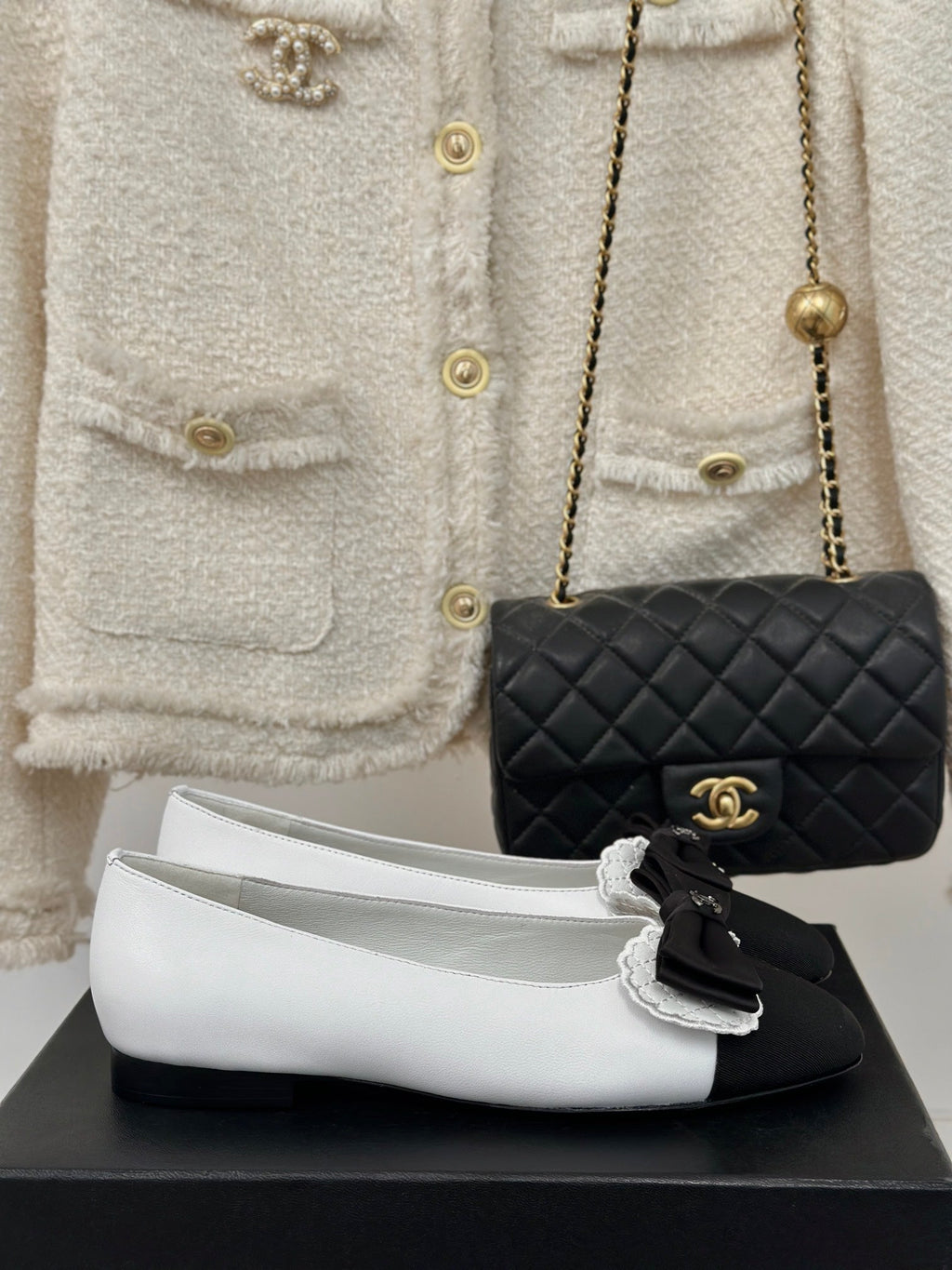 CC Ballet Flats White With Bow Lambskin