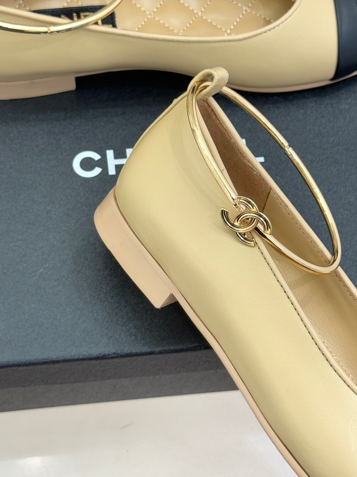 CC 26C Ribbon Double C Camellia Mary Jane Beige Black Lambskin