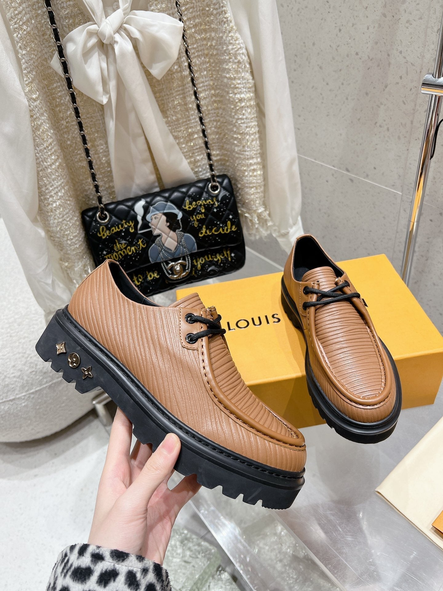 LV Ranger Derby Loafer Brown Cowhide 610716