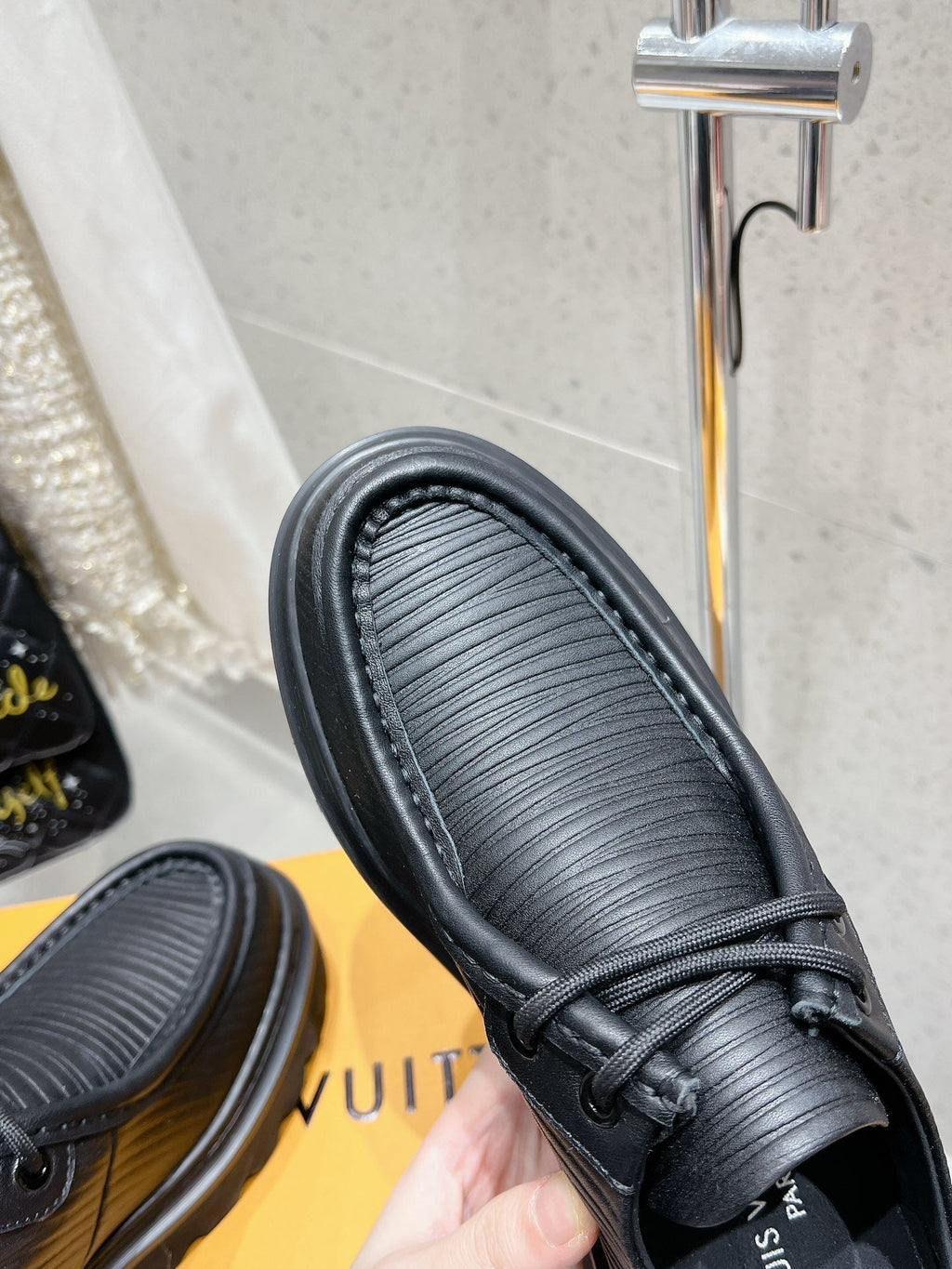 LV Ranger Derby Loafer Black Cowhide 610717