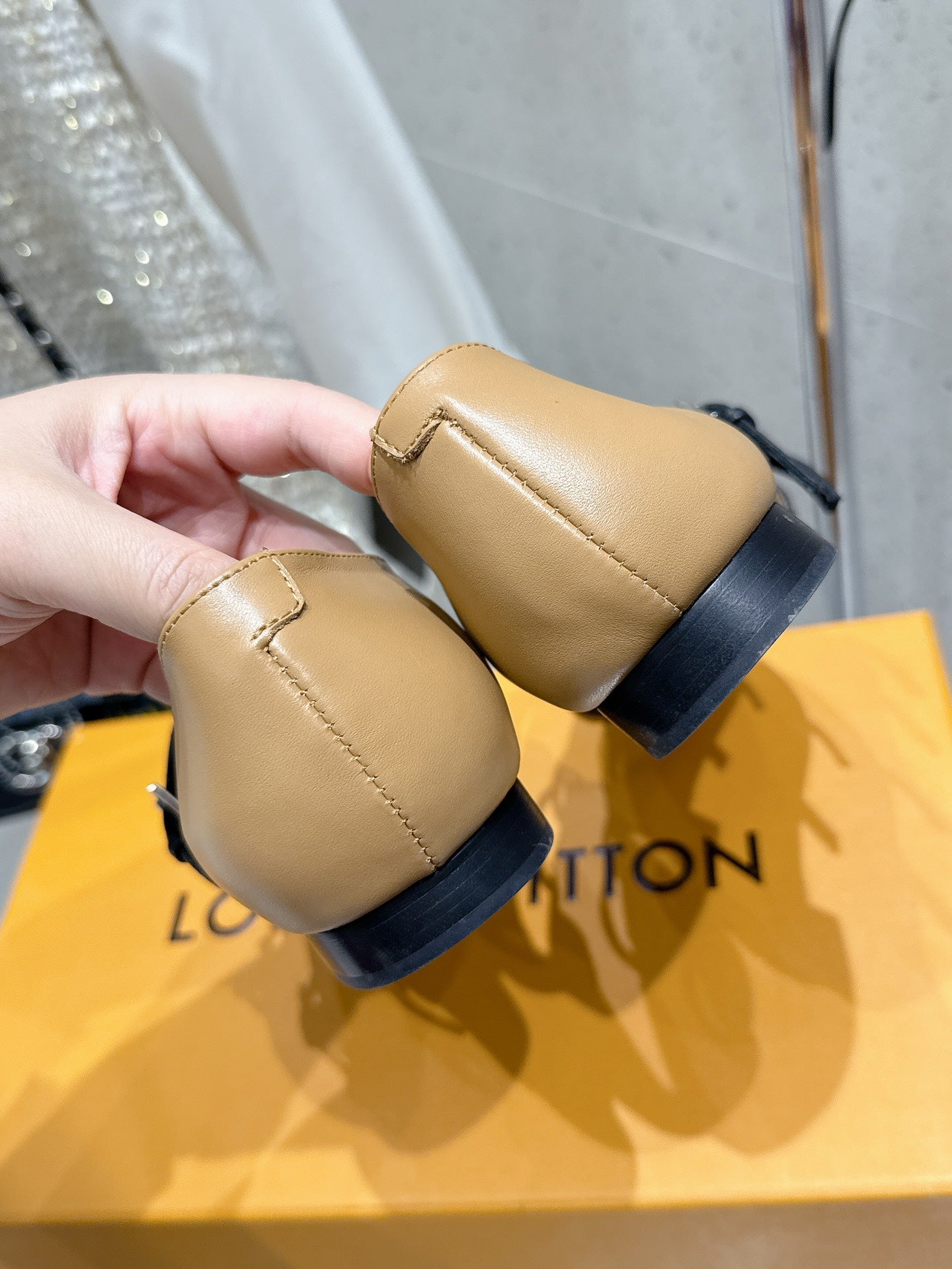 LV 6AM Flat Ballerina Beige Calfskin 610739