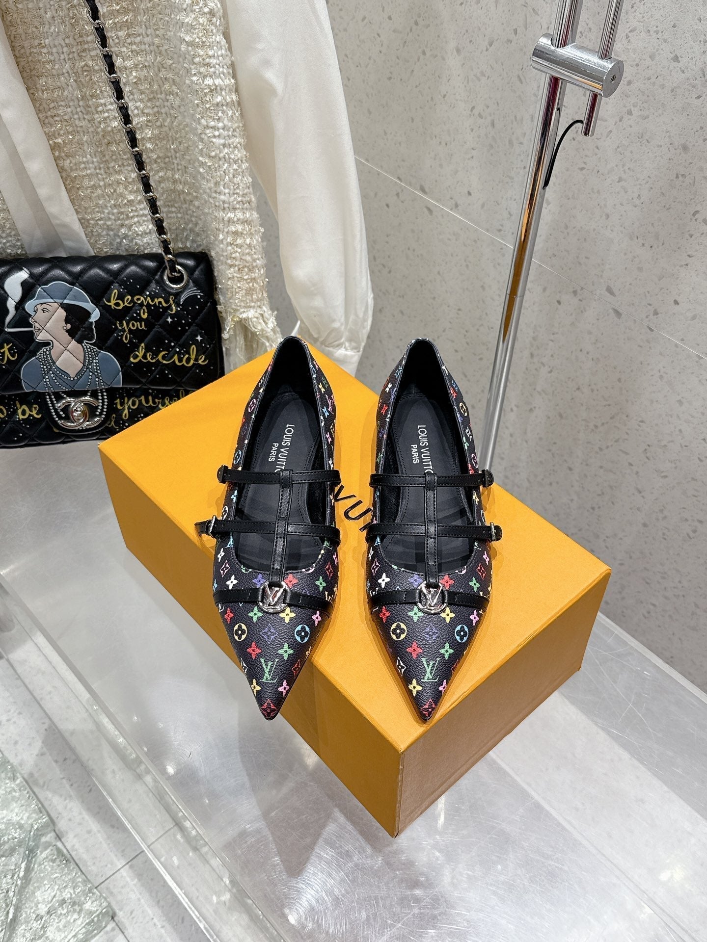 LV 6AM Flat Ballerina Black Monogram Cowhide 610741
