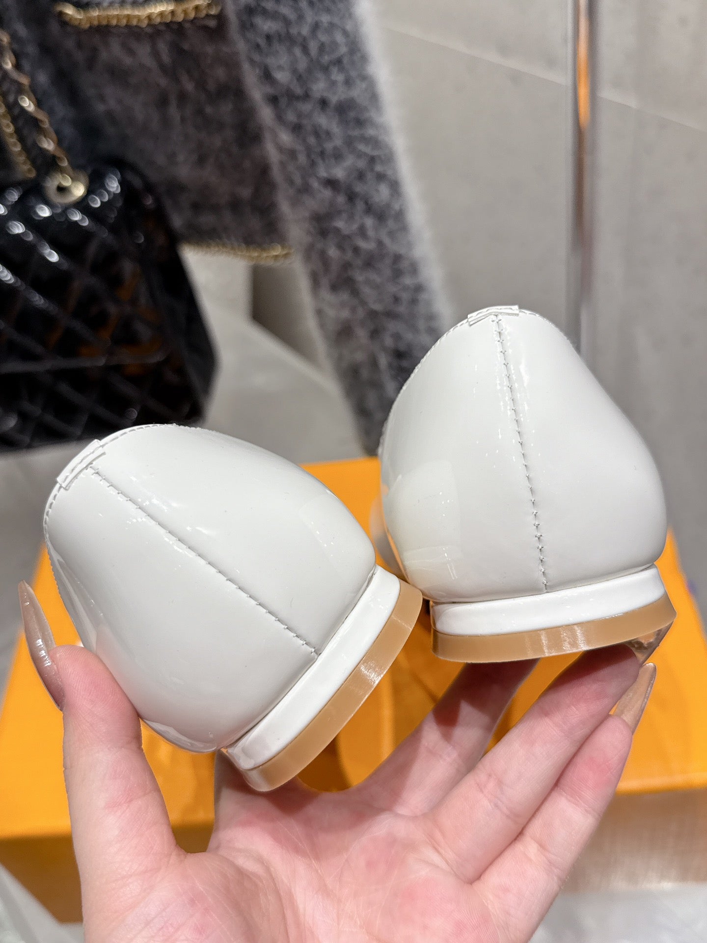 LV Swing Ballet Flat White Patent Leather 610708