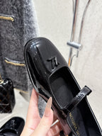 LV Swing Ballet Flat Black Patent Leather 610711