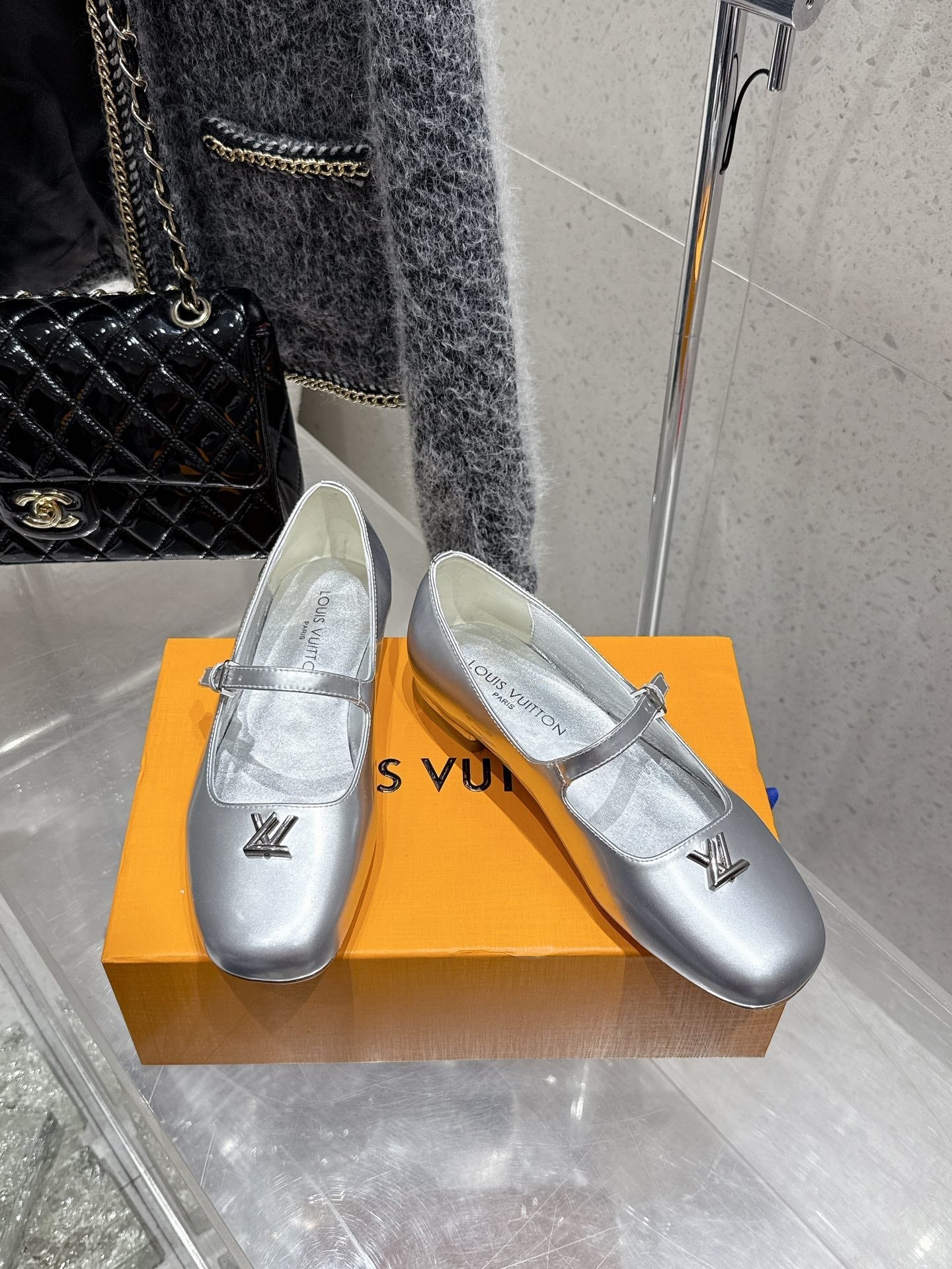 LV Swing Ballet Flat Sliver Metallic Leather 610712