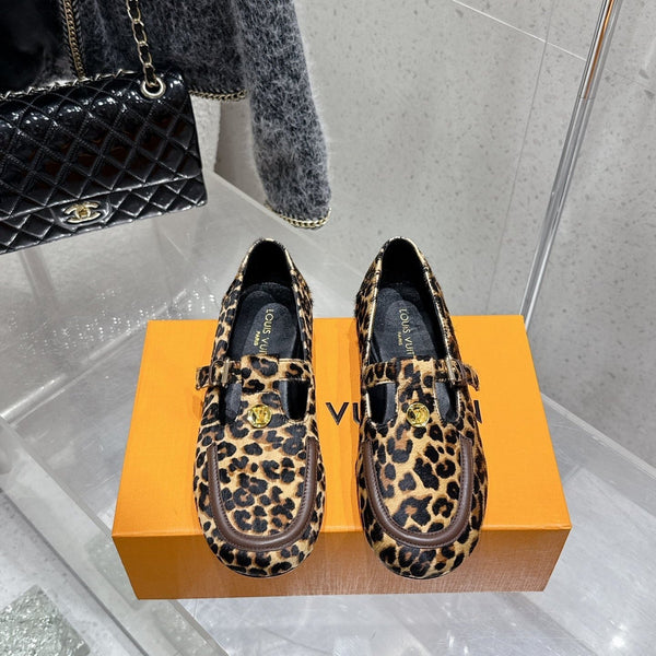 LV Soho Flat Loafer Black Yellow Leopard Horsehair 610855