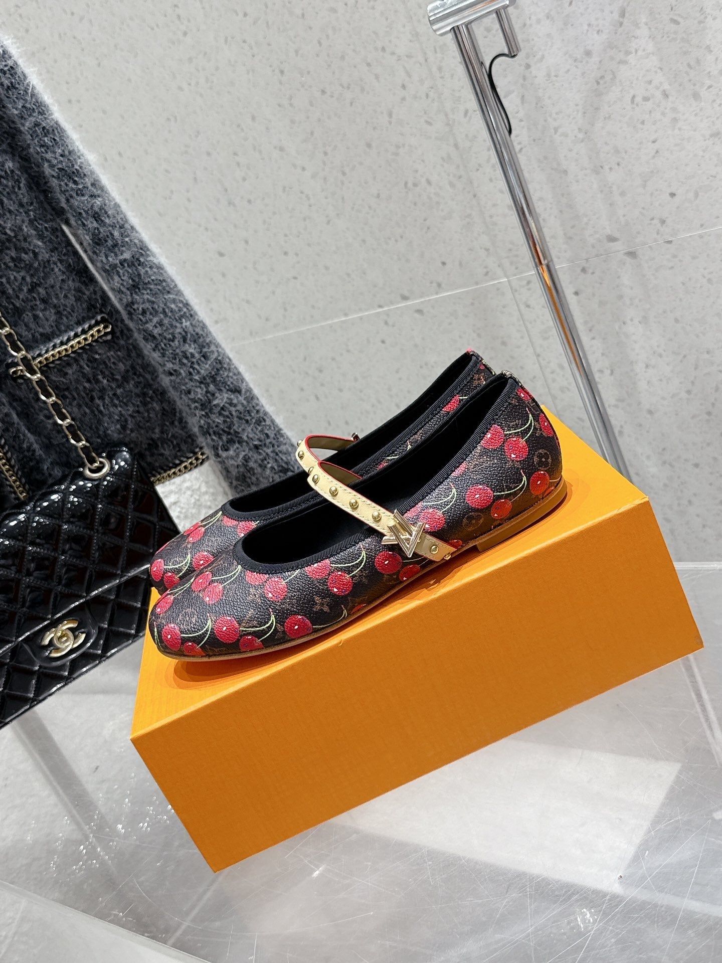 LV Romy Flat Cherry Brown Monogram Cowhide 610857
