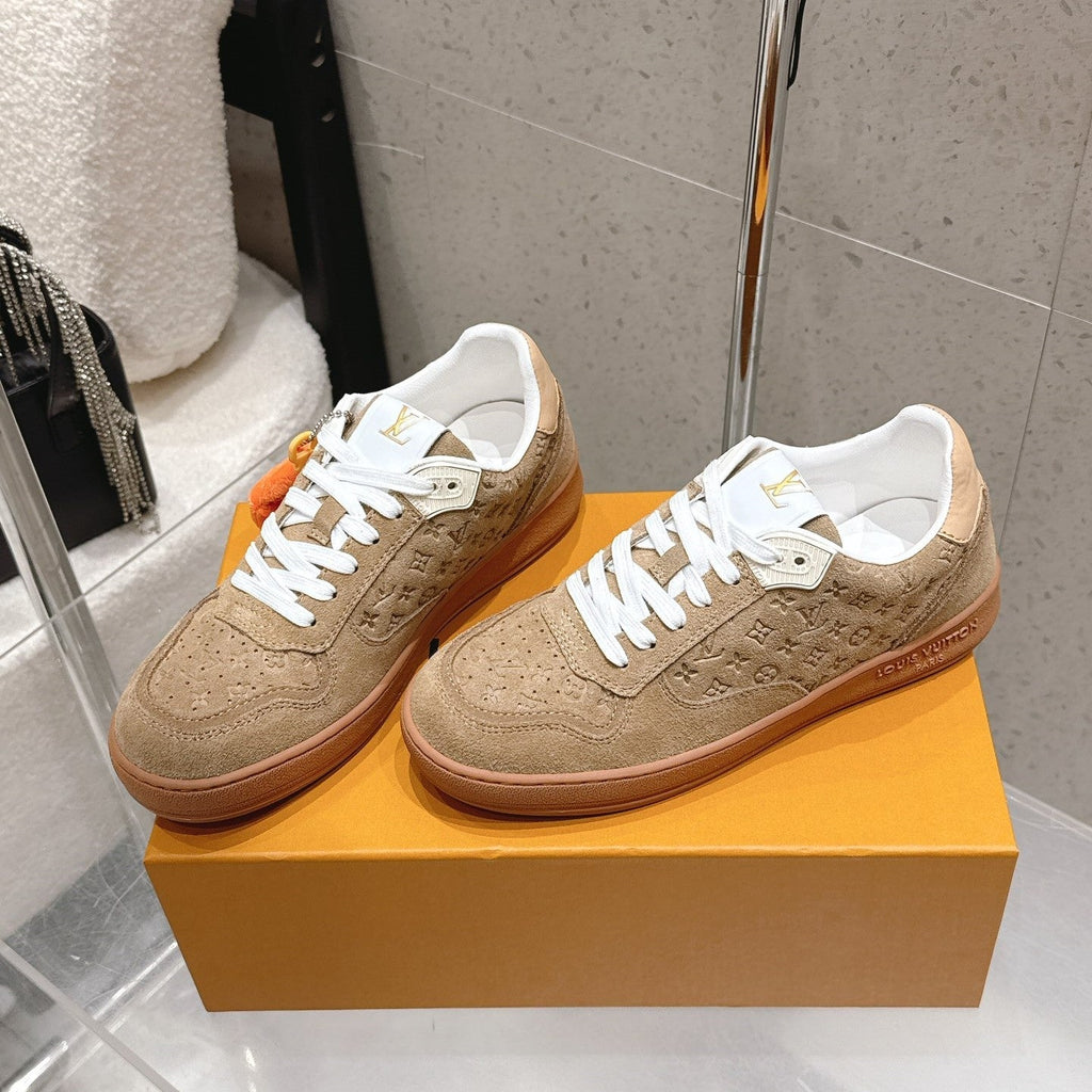 LV Stadium Sneaker Brown Suede 610787
