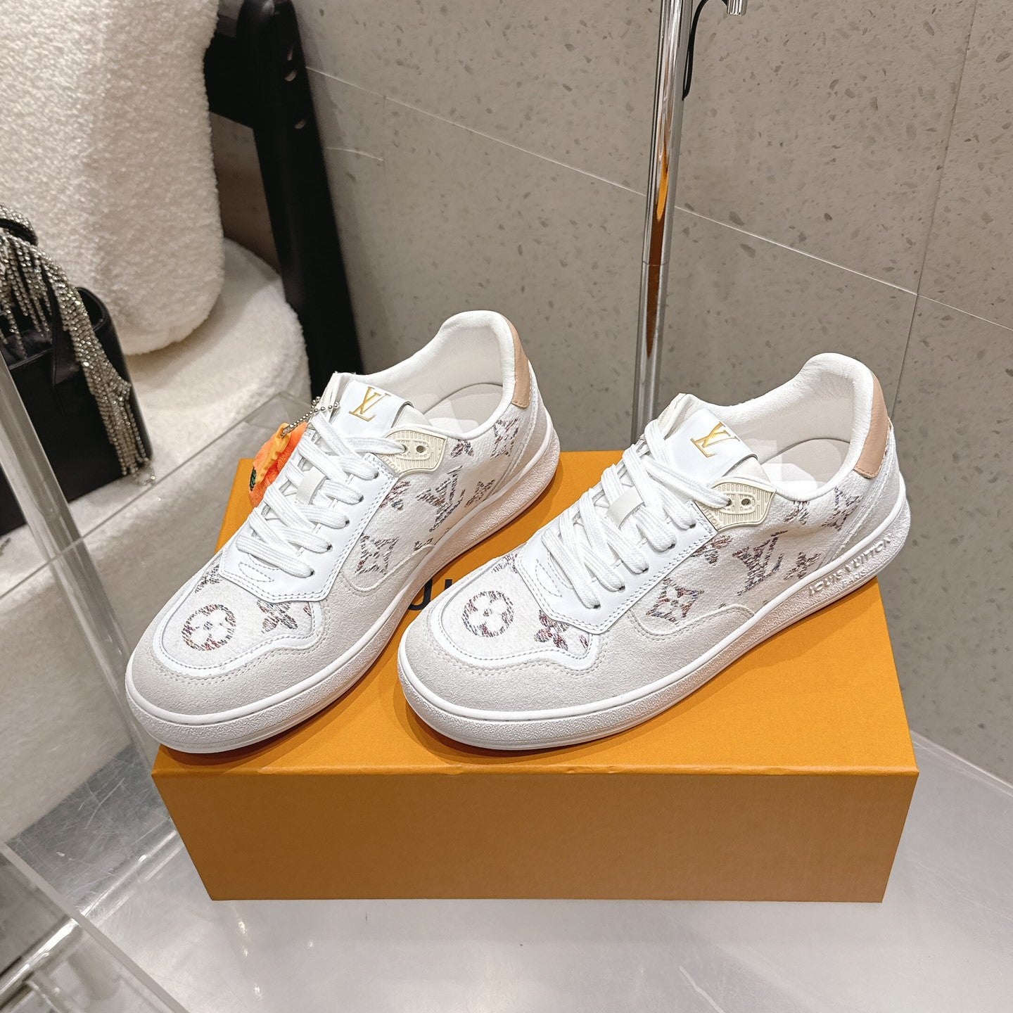 LV Stadium Sneaker Grey Cashgora Suede 610791