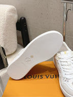 LV Stadium Sneaker Grey Cashgora Suede 610791