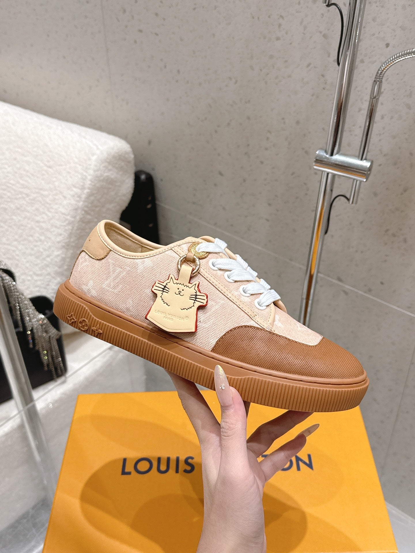LV x TM Lagoon Sneaker Beige Brown Canvas Lace 610800