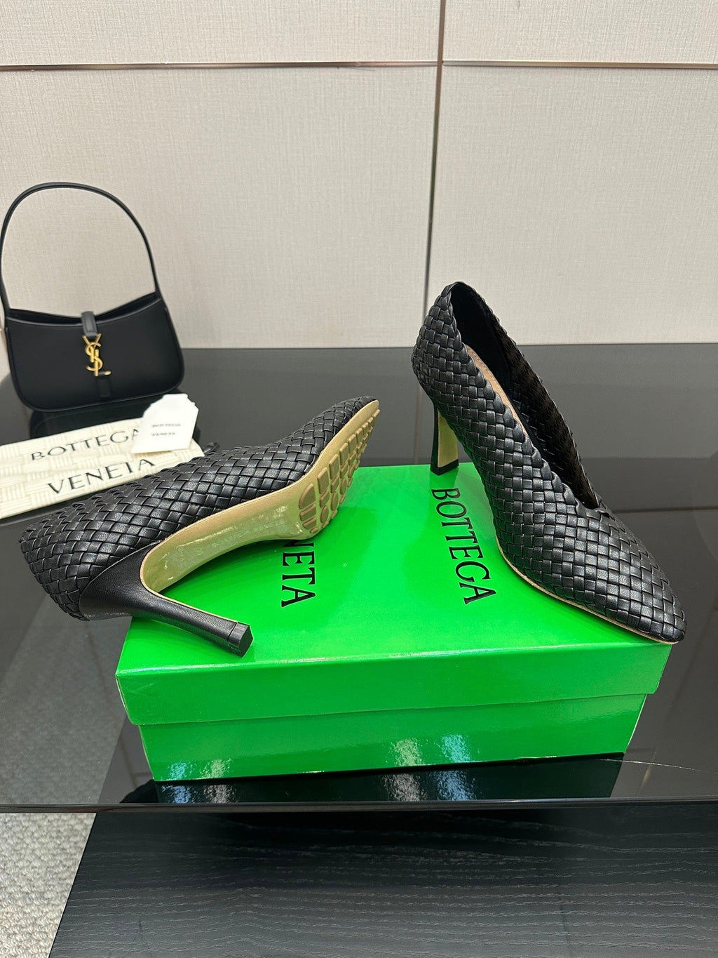 BV Sofia Pump 90mm Black Intreccio leather 427651