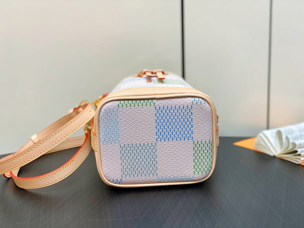 nano noe 13 damier canvas beige calfskin gold hardware