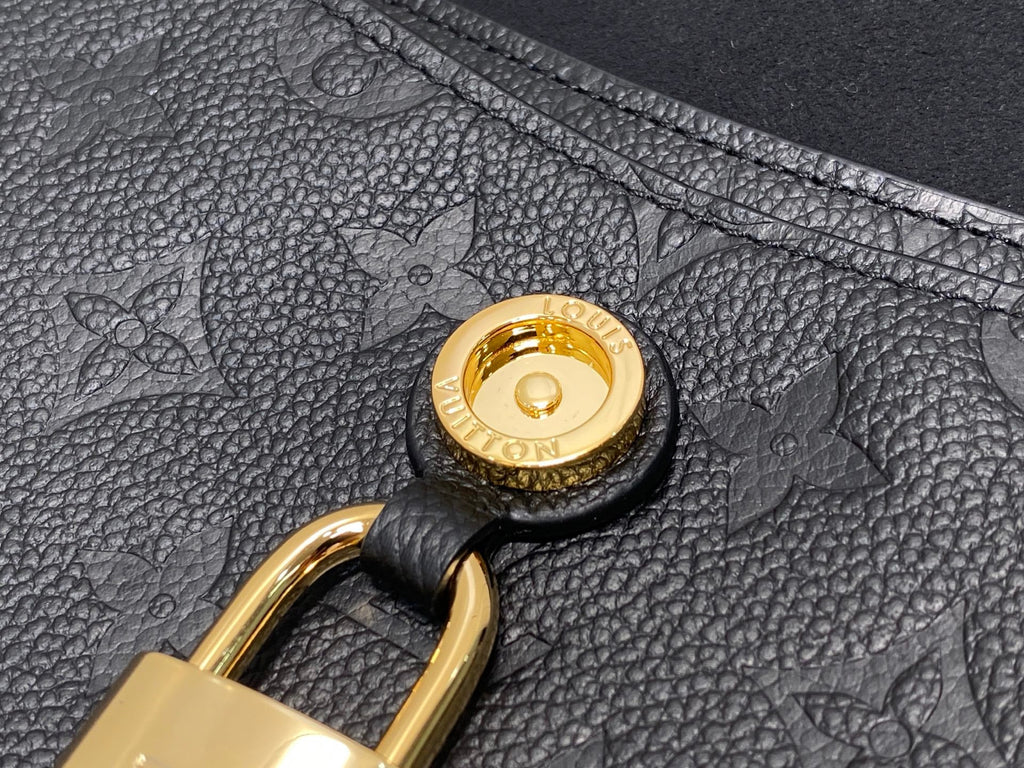 LV Anytime Flap Bag 29.5cm Black Calfskin