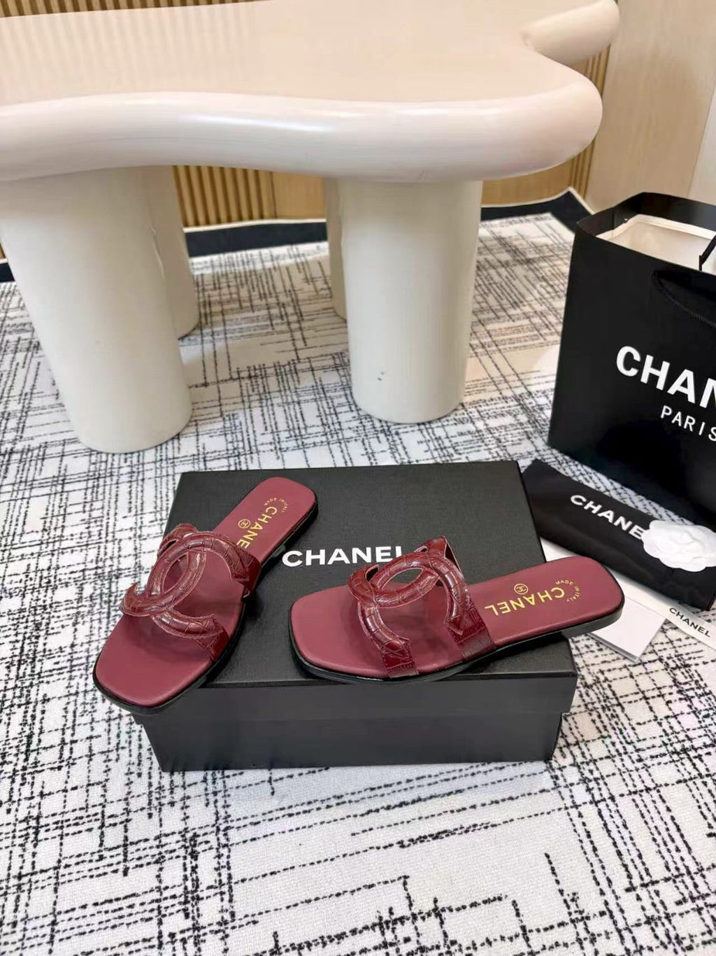 CC 26s Open-toe Sandal Burgundy Glossy Sheepskin 681938