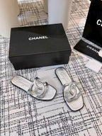 CC 26s Open-toe Sandal Sliver Sheepskin 681939