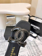 CC 26s Open-toe Sandal Black Glossy Sheepskin 681940