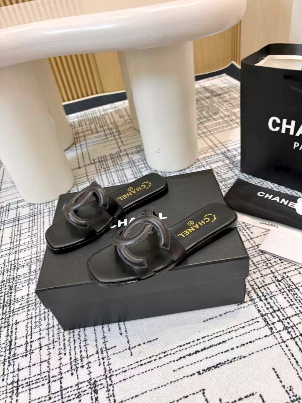 CC 26s Open-toe Sandal Black Sheepskin 681947
