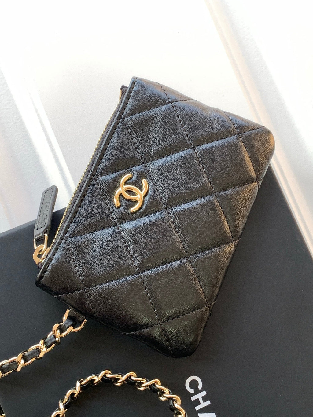 CC 25S Rectangle Black Cluth Bag With Chain