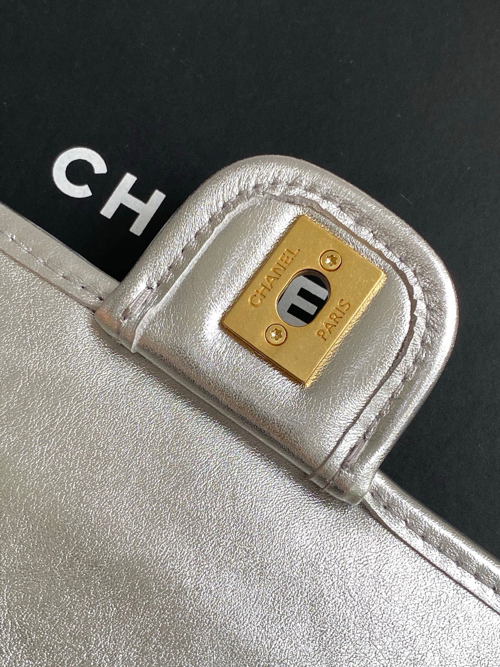 CC 25C Flap Bag 19cm Silver Metalic Quilted Lambskin
