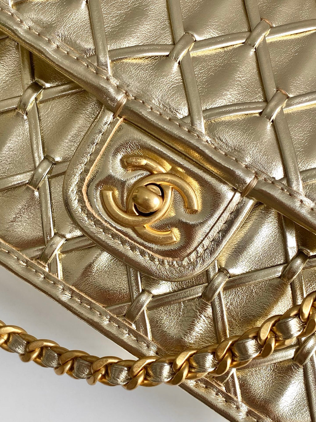 CC 25C Flap Bag 25cm Gold Metalic Quilted Lambskin