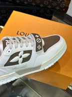 LV TRAINER SNEAKERS IN WHITE CALFSKIN AND MOCHA BROWN SUEDE