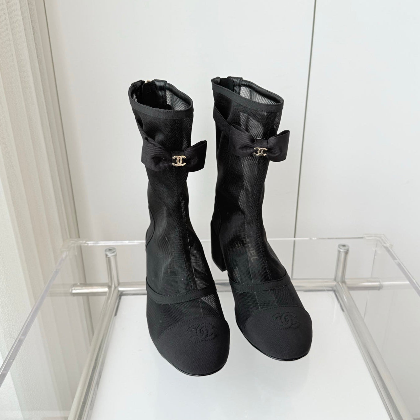 CC 25 Short Boot 55mm Black Mesh Fabric 411468