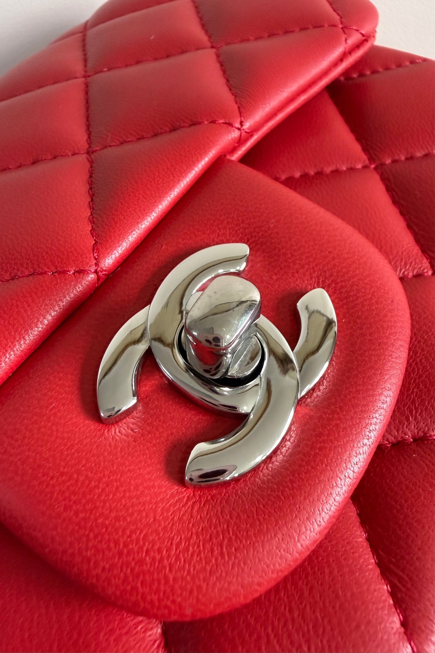 CC Flap Bag 17cm Red Sheepskin SHW 284828