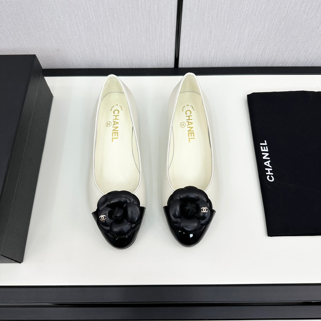 ballet flat flower cream calfskin black patent calfskin