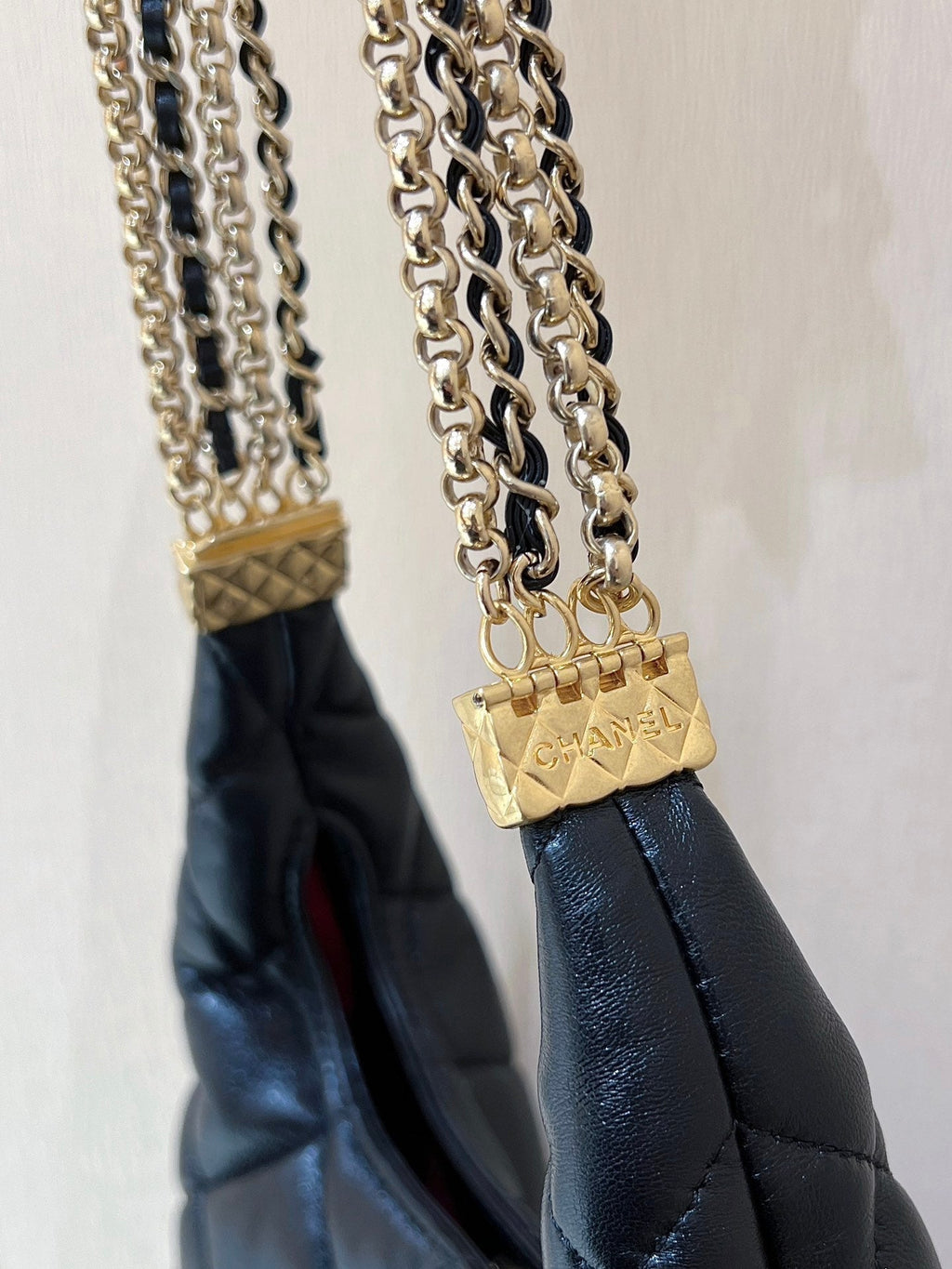 Chanel 24A Limited Edition Hobo Chain Bag Black Goatskin 256157