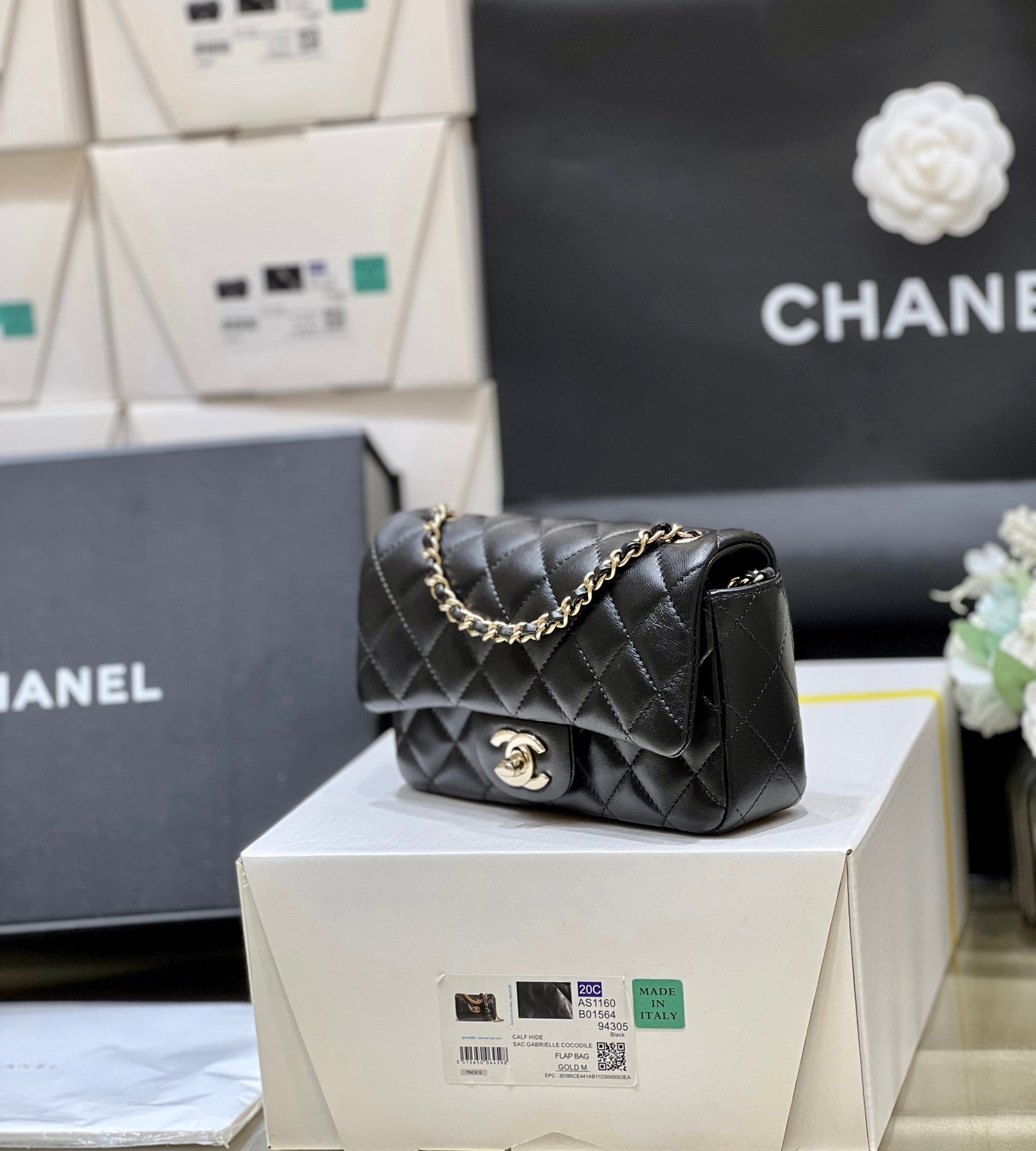 CC 24K Mini Flap Bag 18cm Black Lambskin Silver Hardware