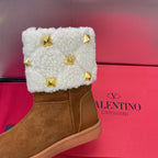 ANKLE STUDDED BOOTS IN SEPIA BROWN SUEDE AND WHITE SHEARLING LINING