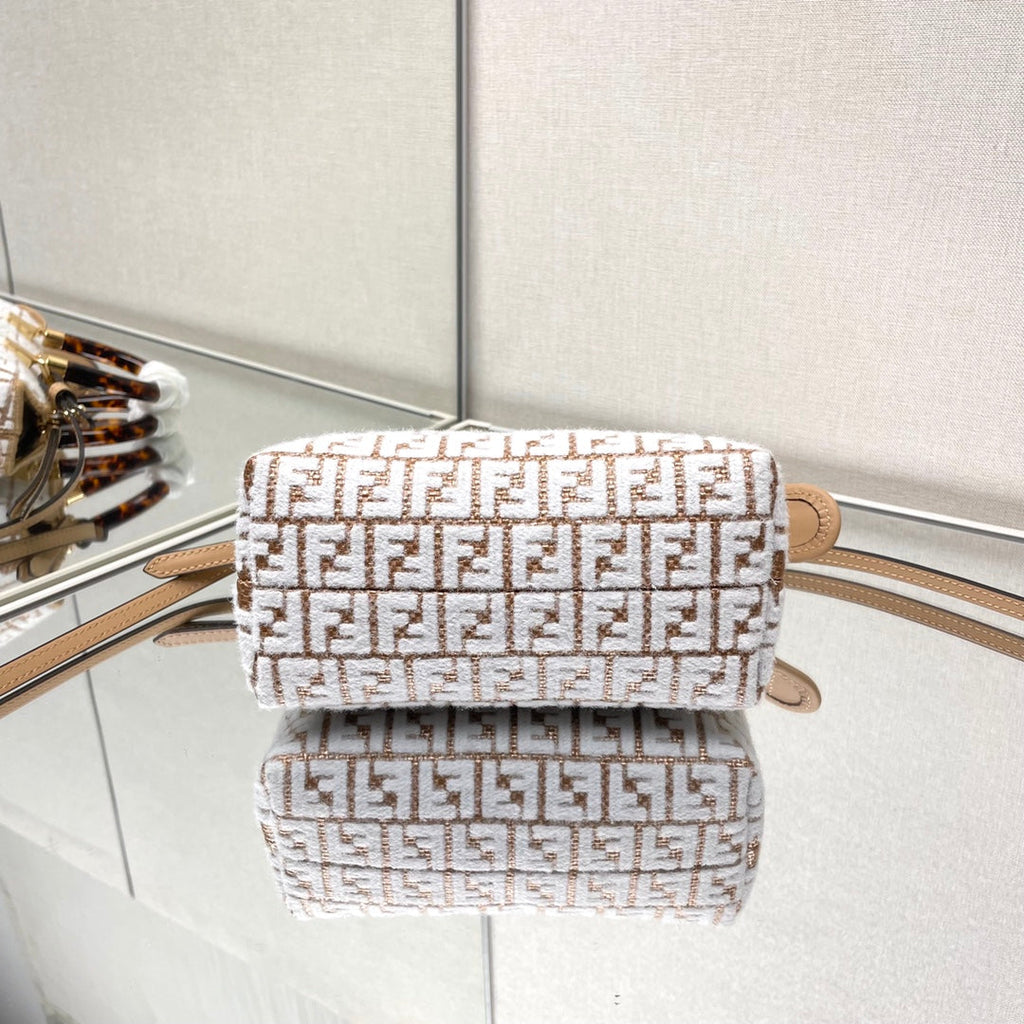BY THE WAY MINI 18 IN WHITE WOOL AND CAMEL BROWN RAFFIA CALFSKIN TRIM