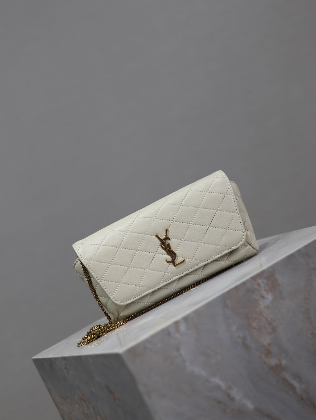 Gaby Phone Bag 19cm White Quilted Leather GHW
